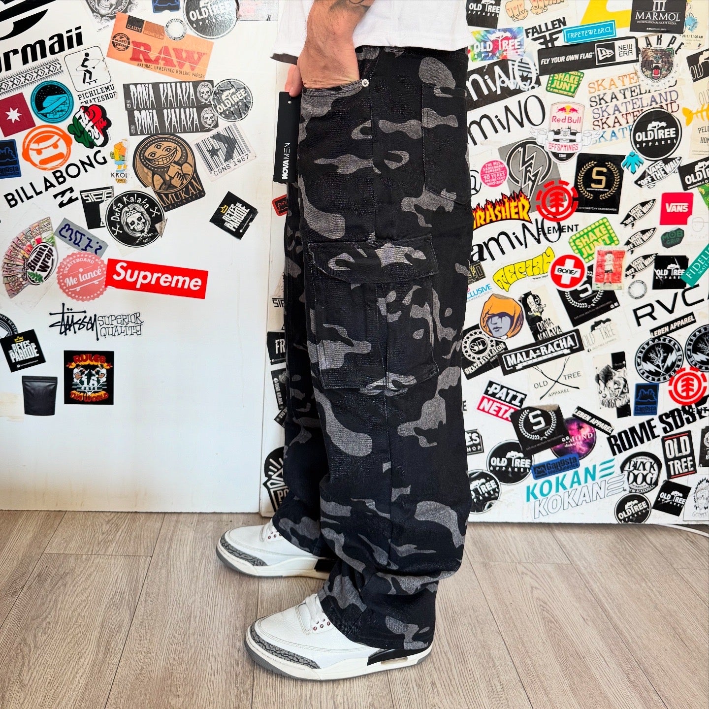 Camo Baggy Jeans (Black)